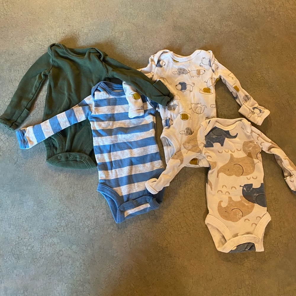 Bundle of (4) Preemie Long Sleeve Bodysuits